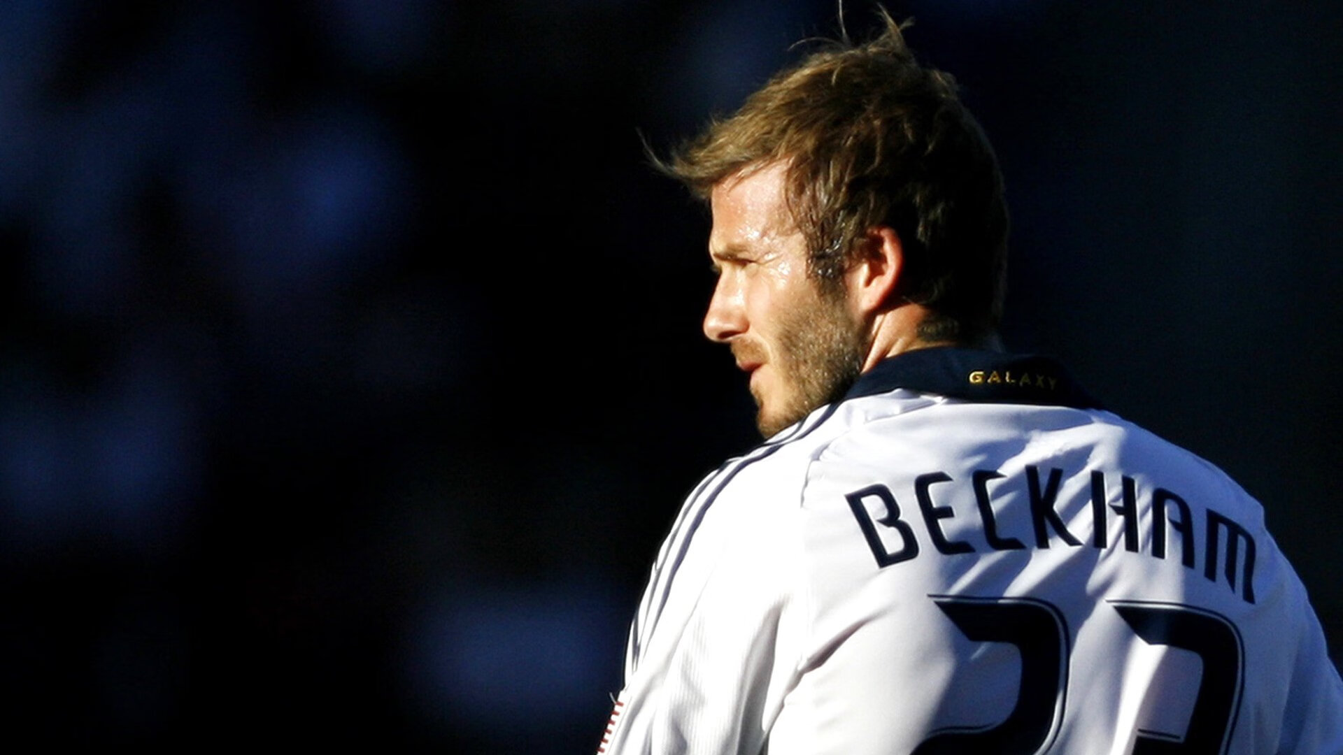 开云体育中国-澳网的蓝，美网的夜，当兹维列夫的火焰点燃两种截然不同的战场